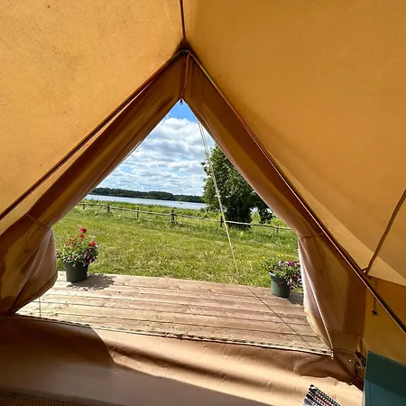 Tente de luxe Maennituka Glamping By Aehijaerv Ahijarve