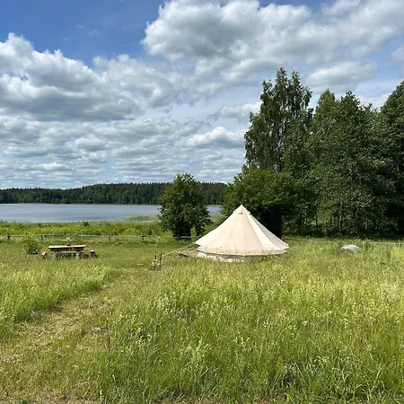 Tente de luxe Maennituka Glamping By Aehijaerv